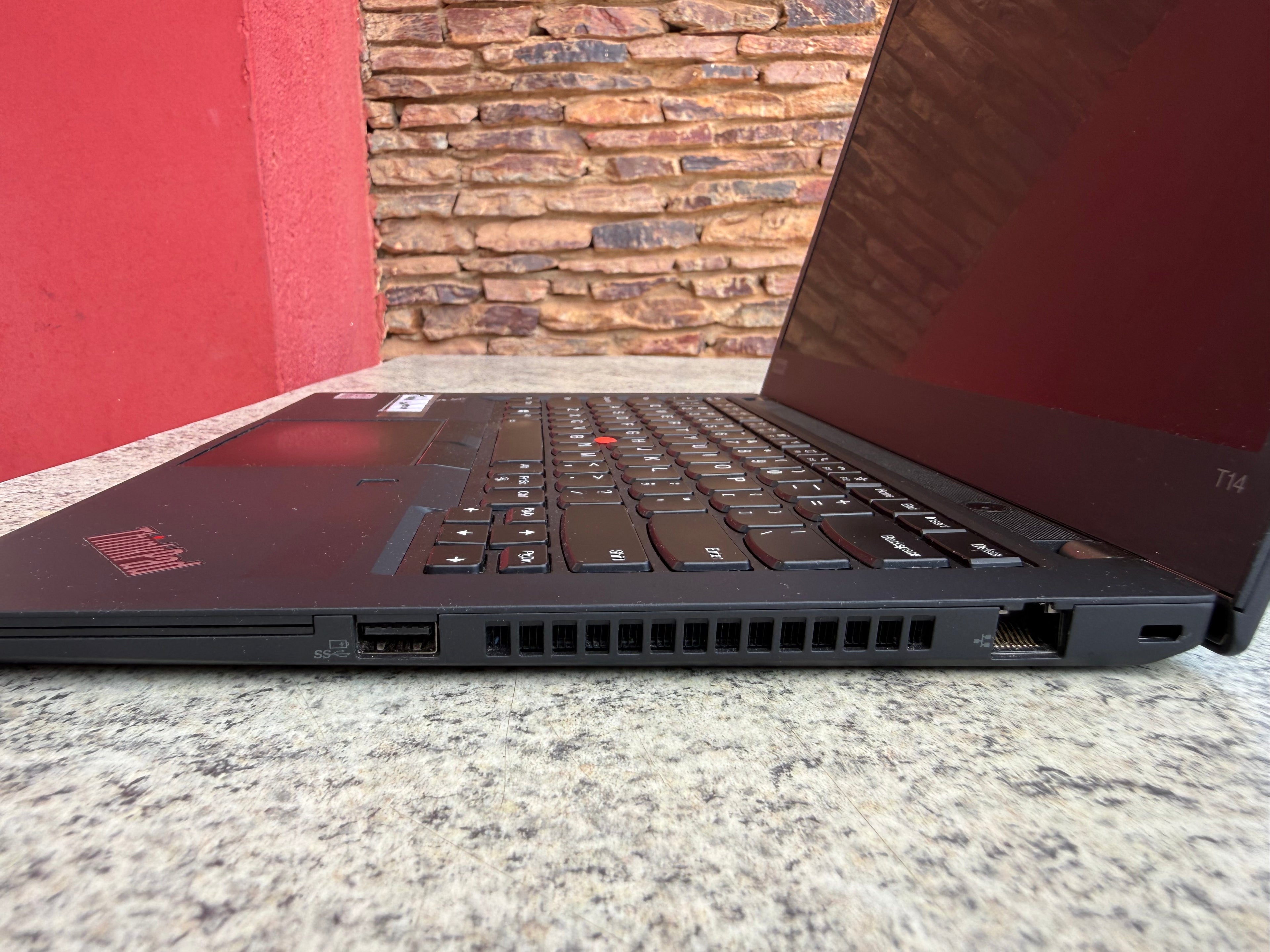 Lenovo Thinkpad T14 Gen 1 | 512 GB SSD | 16GB RAM | Core i5 10th Gen | 14" Touchscreen
